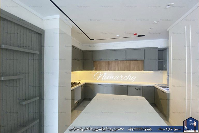 Nimarchy.com - کابینت نئوکلاسیک طوسی و چوب - پروژه آجودانیه
