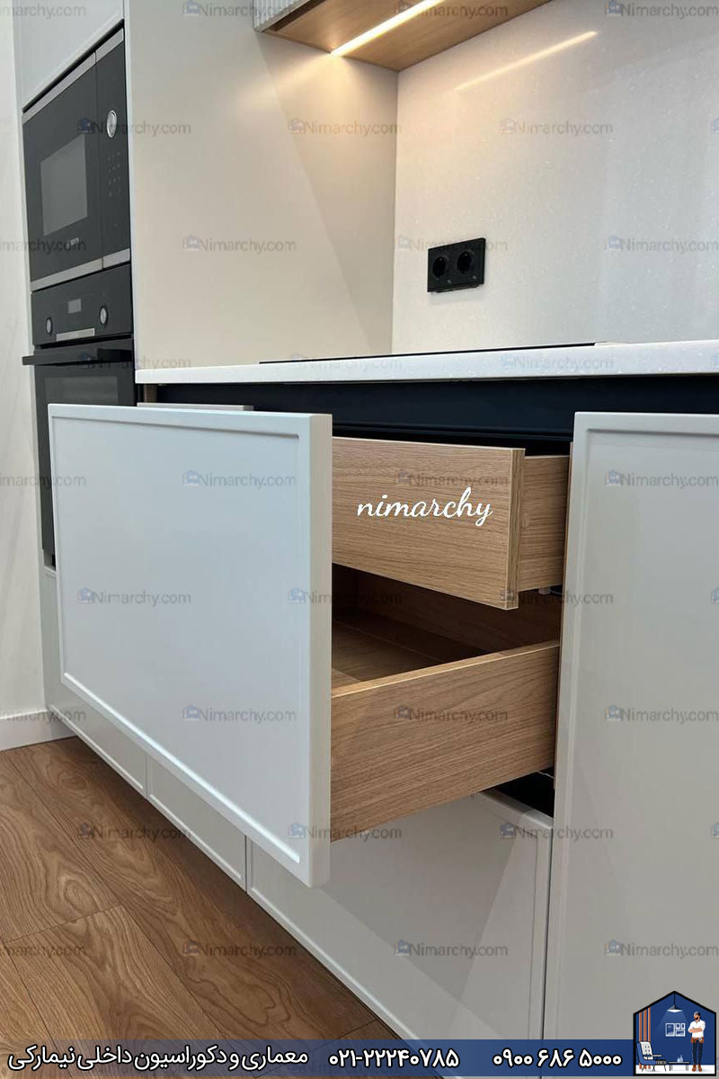 Nimarchy.com - کابینت آشپزخانه پلی اورتان طوسی و چوب پروژه میرداماد 