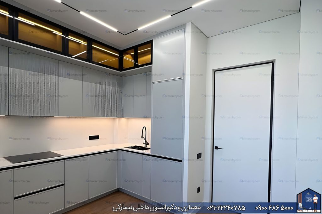 Nimarchy.com - کابینت آشپزخانه پلی اورتان طوسی و چوب پروژه میرداماد
